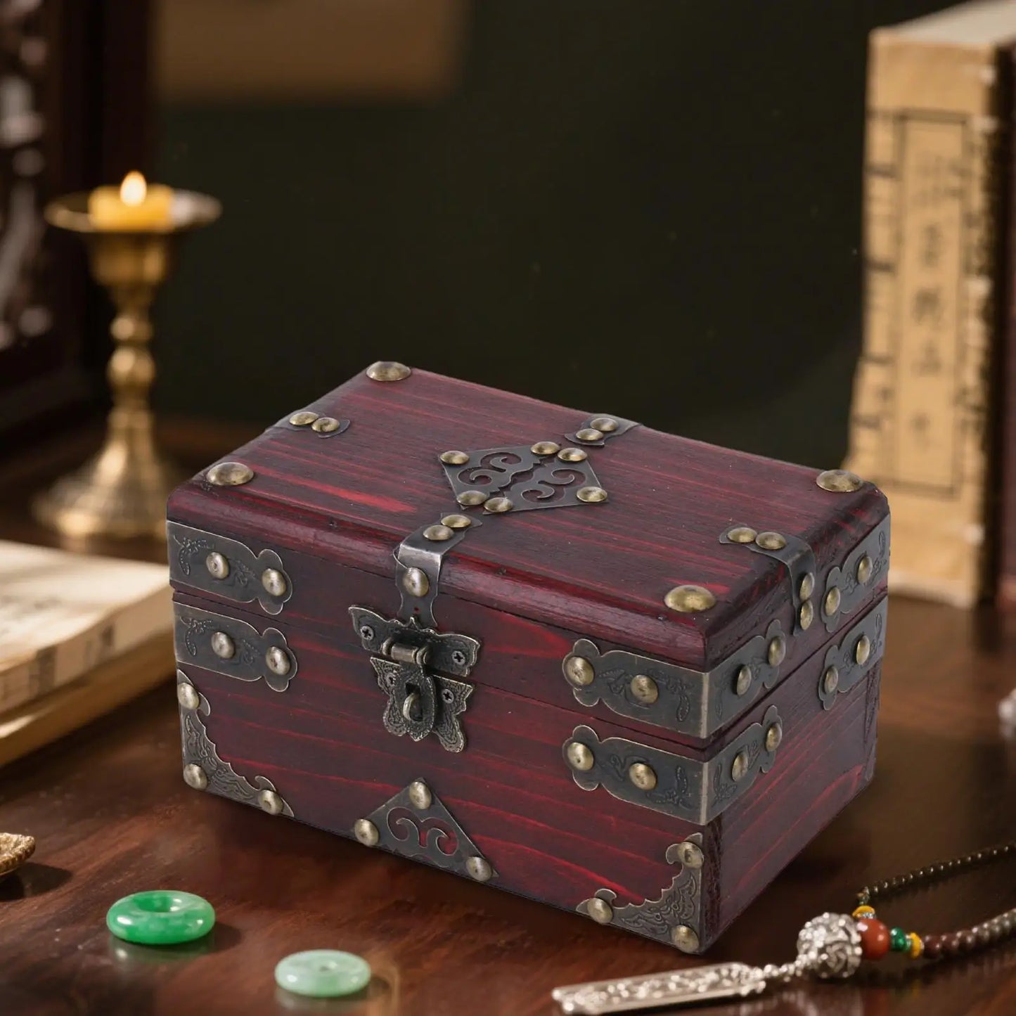 Treasure Chest Wooden Box Retro Unique Decor Lockable Antique Treasure Box for Wedding Halloween Thanksgiving Christmas Birthday
