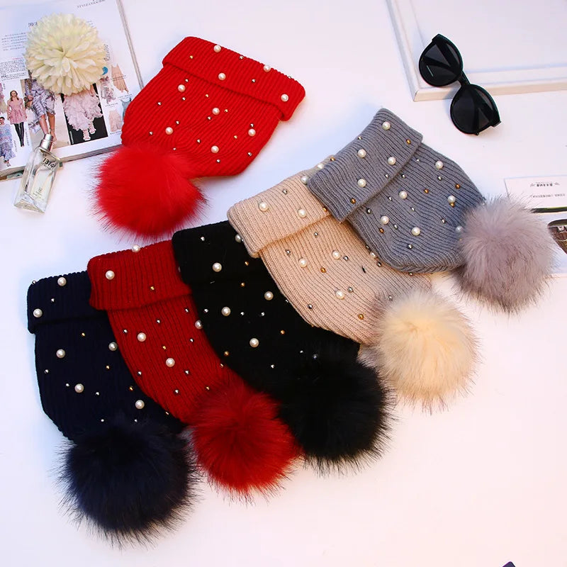Gorro Invierno Mujer con Pompones y Perlas - Beanie Lana Tejido Cálido y Elegante