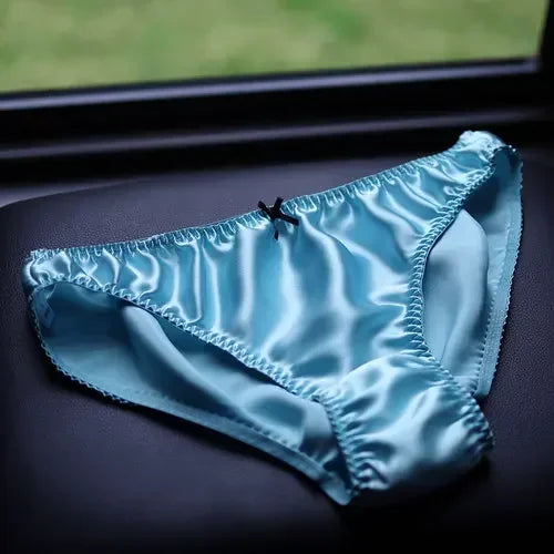 100% Mulberry Silk Underwear for Women – Antibacterial, Breathable & Ultra-Soft Briefs