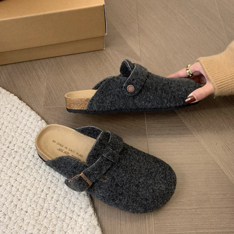 Pantuflas de Fieltro con Base de Corcho para Mujer - Zuecos Cerrados Cálidos con Forro de Felpa