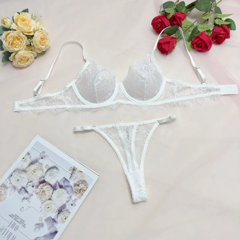 Conjunto de Lencería Sexy con Encaje Transparente - Sujetador Sin Relleno y Braguita