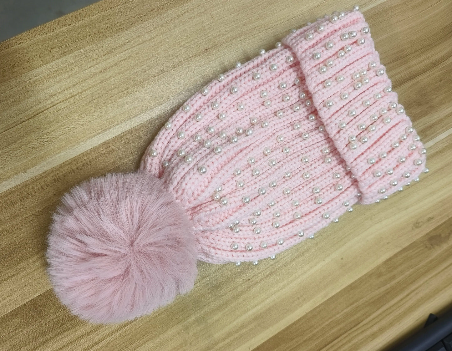 Gorro Invierno Mujer con Pompones y Perlas - Beanie Lana Tejido Cálido y Elegante