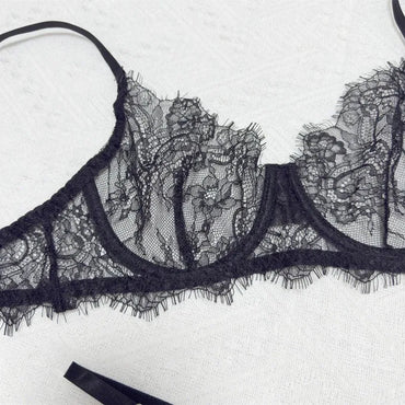 Conjunto de Lencería Sexy con Encaje Transparente - Sujetador Sin Relleno y Braguita