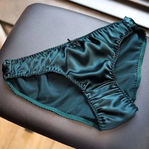 100% Mulberry Silk Underwear for Women – Antibacterial, Breathable & Ultra-Soft Briefs