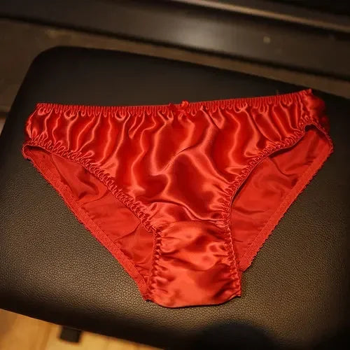 100% Mulberry Silk Underwear for Women – Antibacterial, Breathable & Ultra-Soft Briefs
