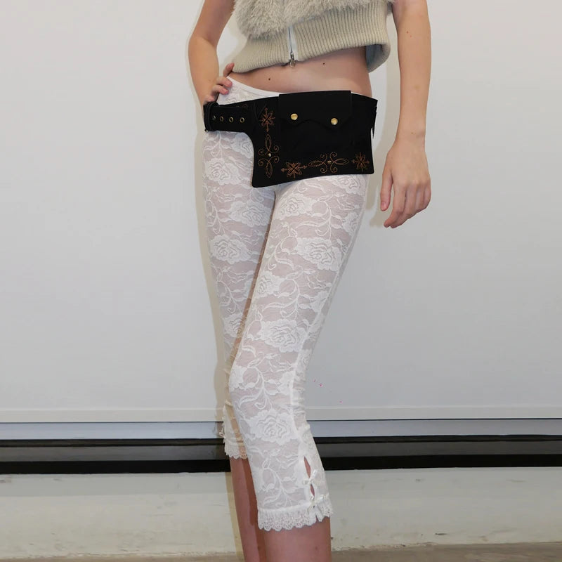 Leggings de Encaje Transparente Estilo Y2K - Mallas Capri con Malla Floral y Lazo Decorativo