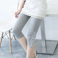 Leggings Capri de Encaje para Mujer – Cintura Alta, Tela Stretch Suave | Fitness & Casual