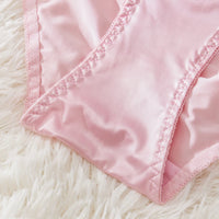 Panty de Encaje Triangular - Diseño Elegante y Cómodo