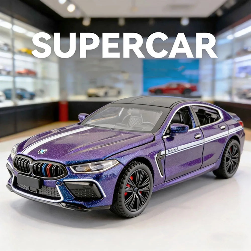 Modelo Auto BMW M8/M4 1:32 Aleación Diecast - Puertas Abren, Luz, Sonido y Pull Back Regalo Niños