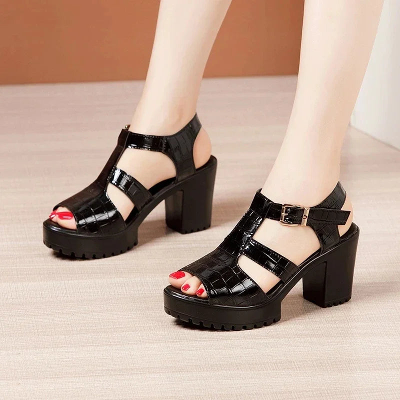 BEYARNE Patent Leather Block Heel Platform Sandals – Buckle Strap, High Heel | Women’s Sizes 3.5–15
