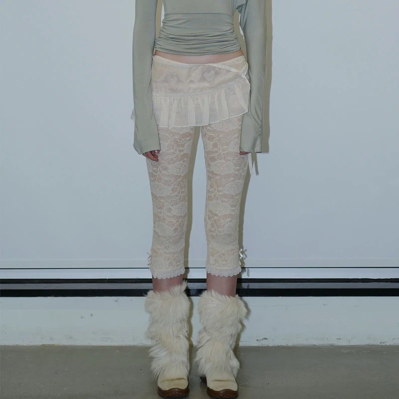 Leggings de Encaje Transparente Estilo Y2K - Mallas Capri con Malla Floral y Lazo Decorativo