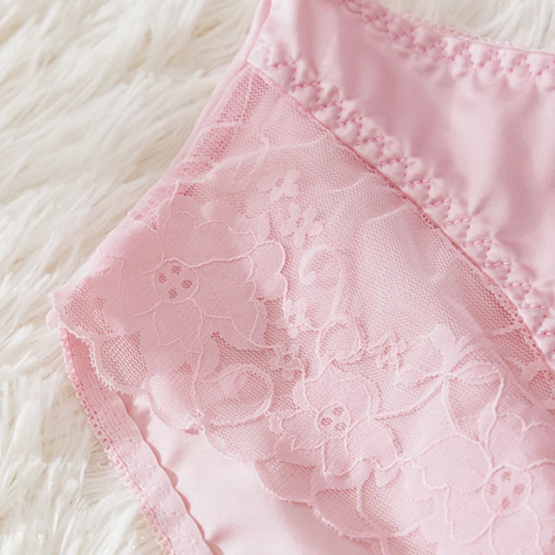 Panty de Encaje Triangular - Diseño Elegante y Cómodo