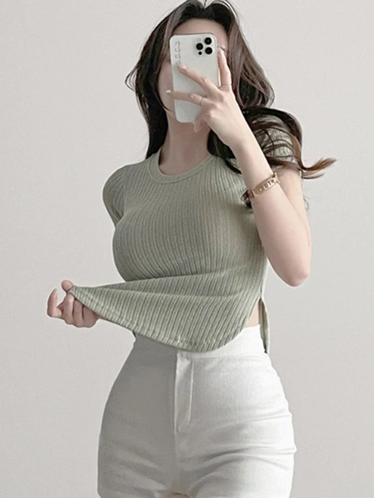 Camiseta Mujer Coreana Acanalada - Cuello Redondo Slim Fit con Abertura Verano 2025