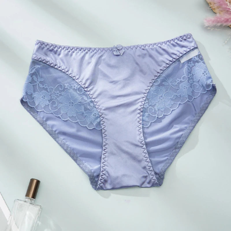 Panty de Encaje Triangular - Diseño Elegante y Cómodo