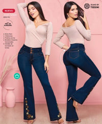 Pantalones colombianos levantando cola